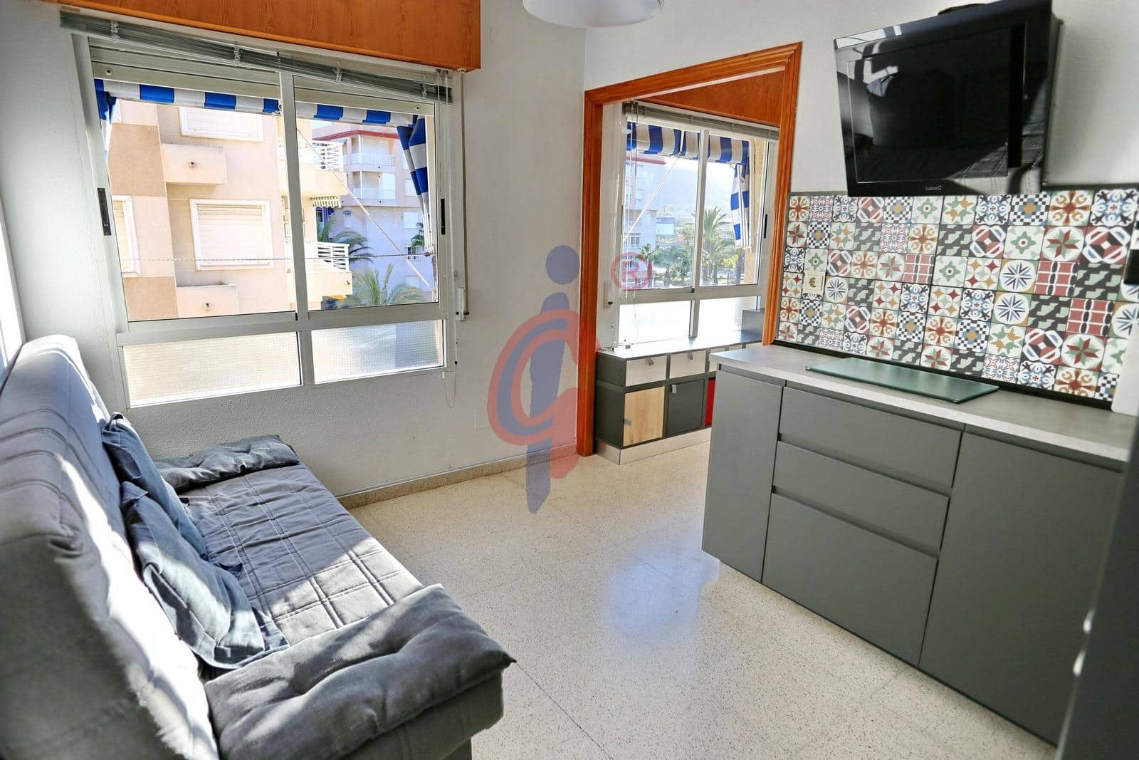 Studio til leje i Guardamar del Segura - € 600 (Ref: 9977415)