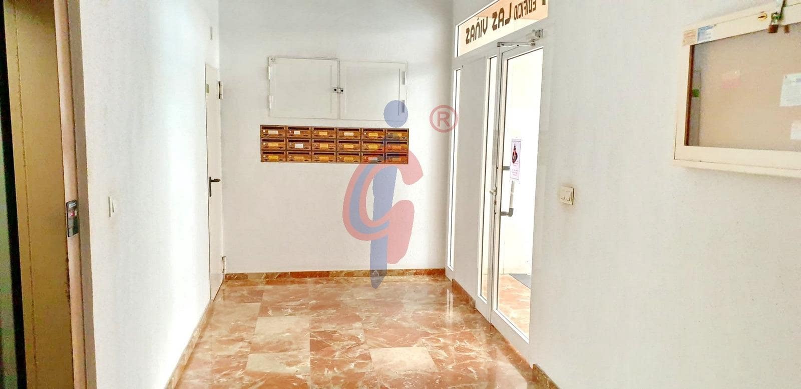 Studio til leje i Guardamar del Segura - € 600 (Ref: 9977415)