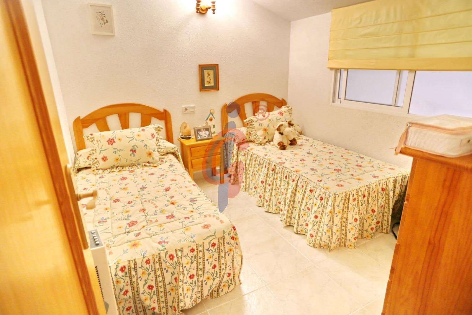 3 soverom Penthouse til salgs i Guardamar del Segura med svømmebasseng - € 294 990 (Ref: 9979811)