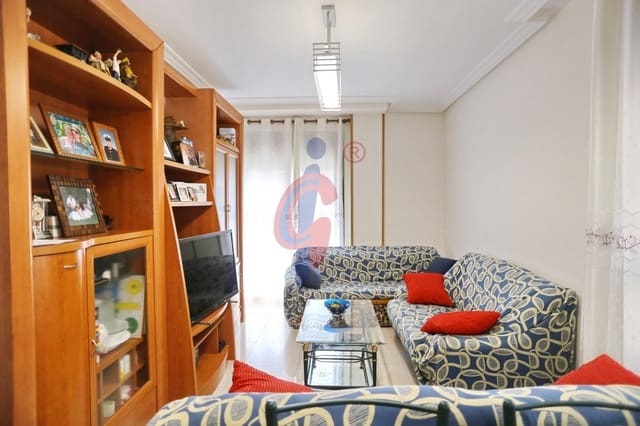 3 soveværelse Lejlighed til salg i Zona Pueblo, Guardamar del Segura med garage - € 299.990 (Ref: 9983089)