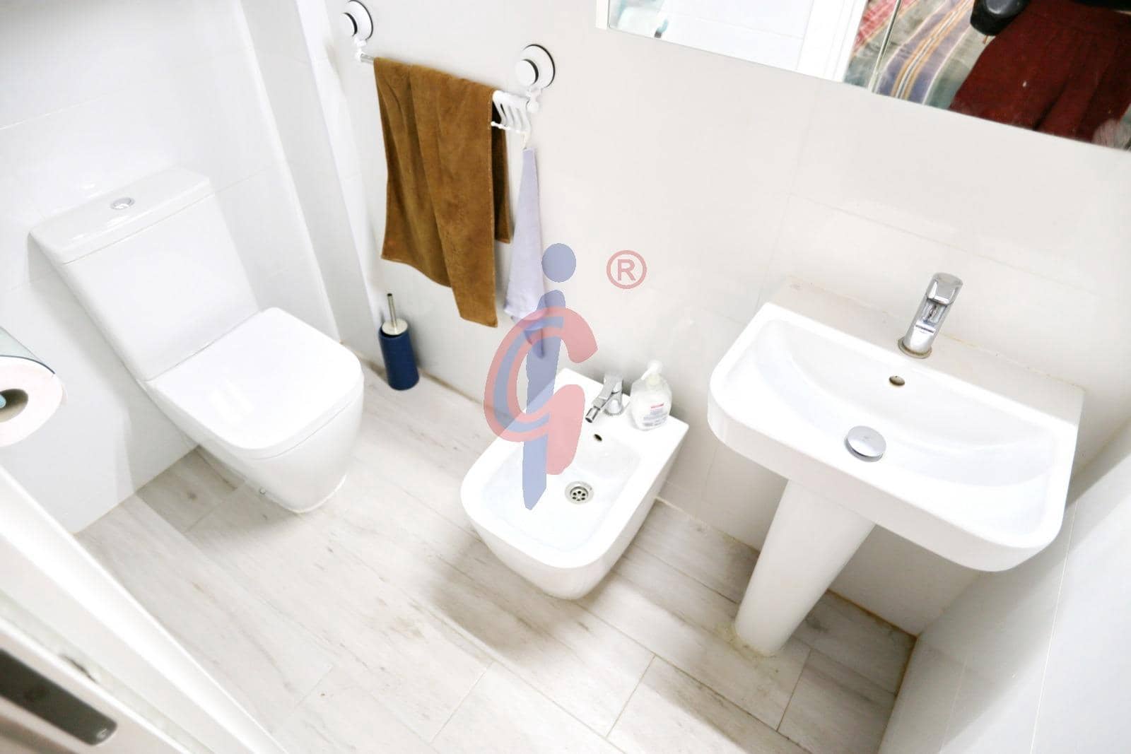 Piso de 3 habitaciones en Guardamar del Segura en venta - 149.990 € (Ref: 9983090)