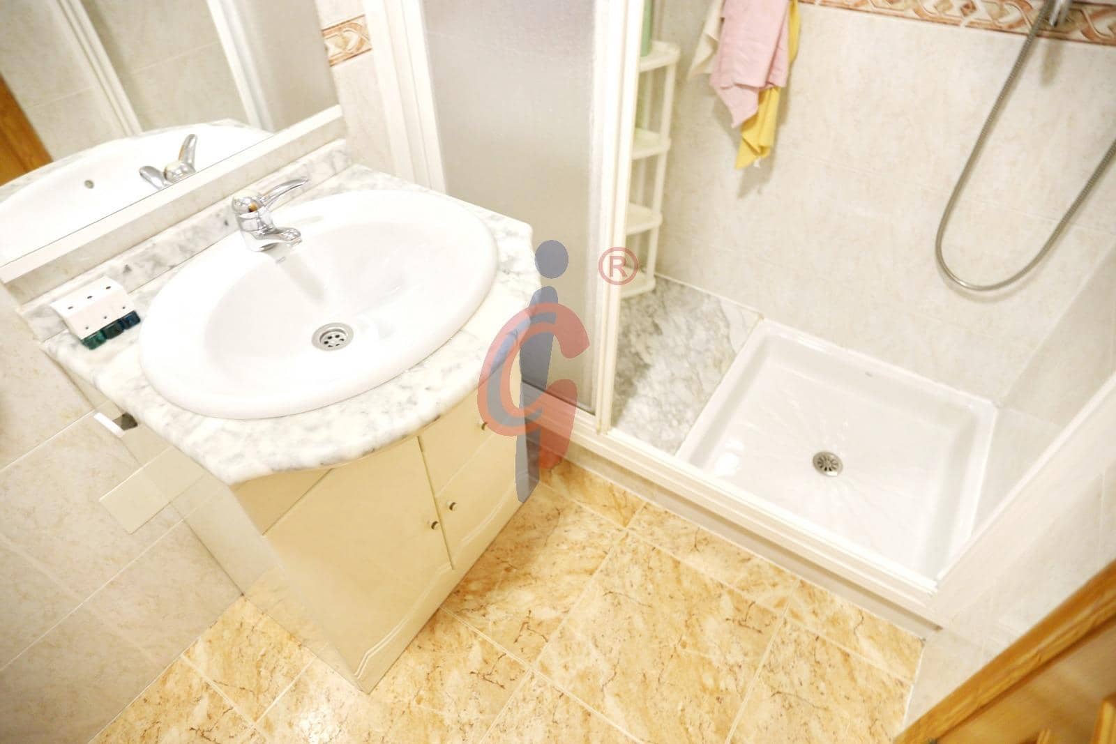 2 Zimmer Apartment zu verkaufen in Guardamar del Segura mit Pool Garage - 199.750 € (Ref: 9986949)