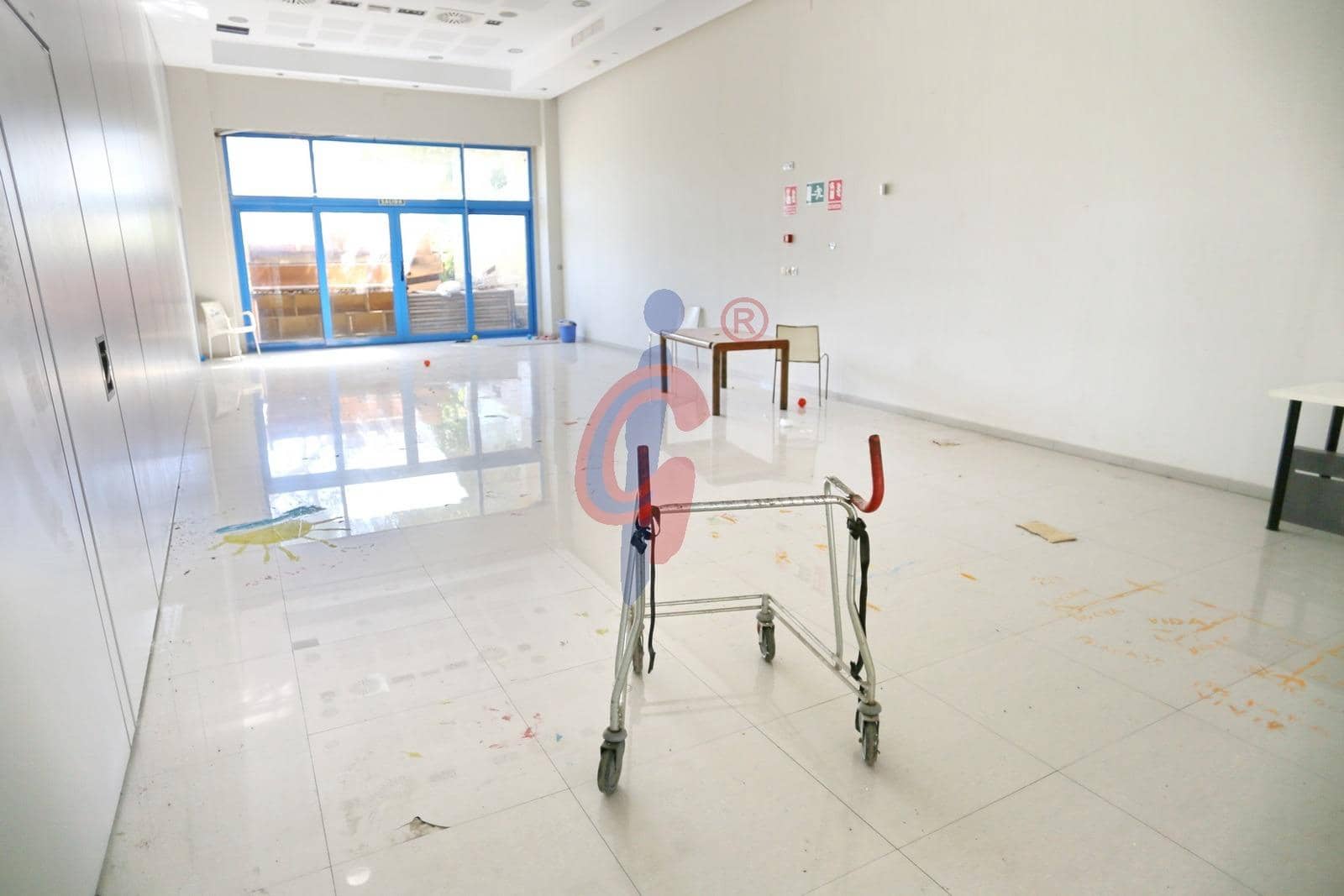 Commerciale in vendita in Guardamar del Segura - 449.990 € (Rif: 9990801)