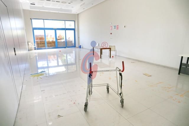 Erhverv til salg i Puerto Deportivo, Guardamar del Segura - € 449.990 (Ref: 9990801)