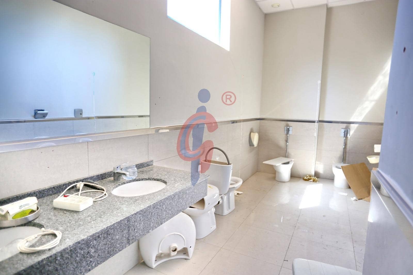 Commerciale in vendita in Guardamar del Segura - 449.990 € (Rif: 9990801)
