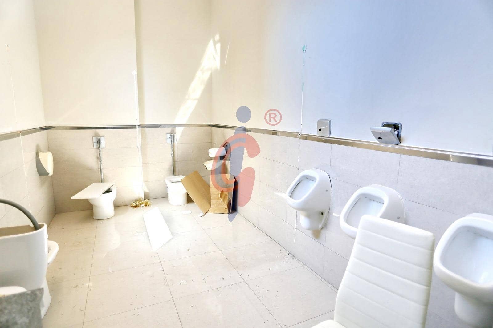 Commerciale in vendita in Guardamar del Segura - 449.990 € (Rif: 9990801)