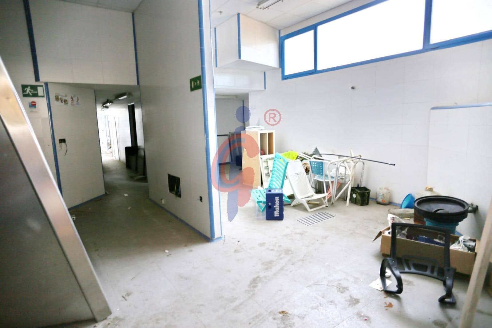 Commerciale in vendita in Guardamar del Segura - 449.990 € (Rif: 9990801)