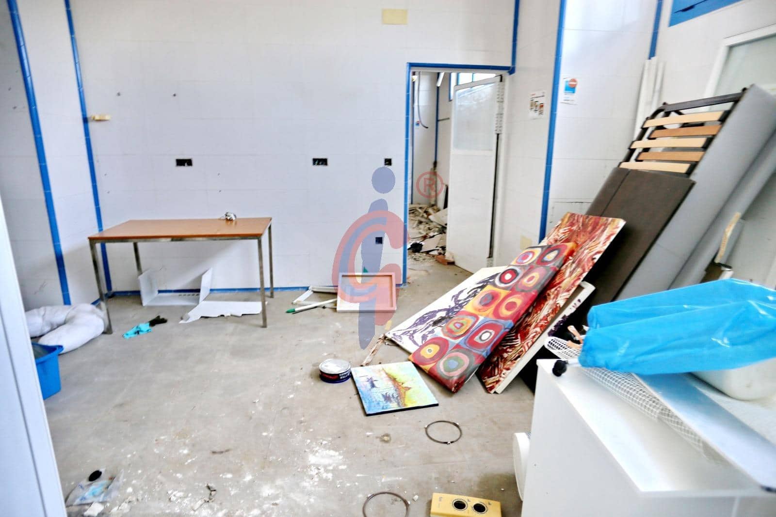 Commerciale in vendita in Guardamar del Segura - 449.990 € (Rif: 9990801)
