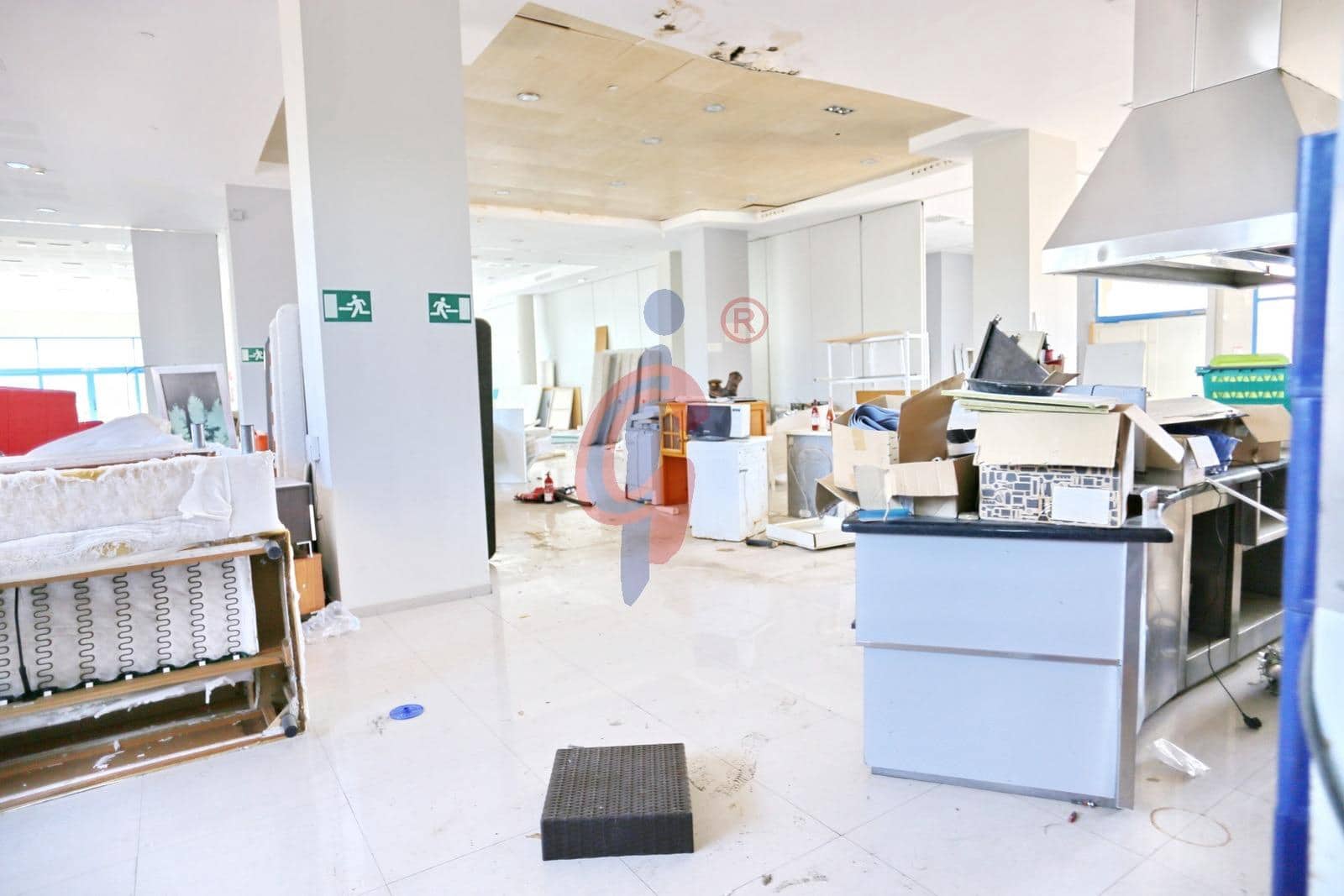 Commerciale in vendita in Guardamar del Segura - 449.990 € (Rif: 9990801)