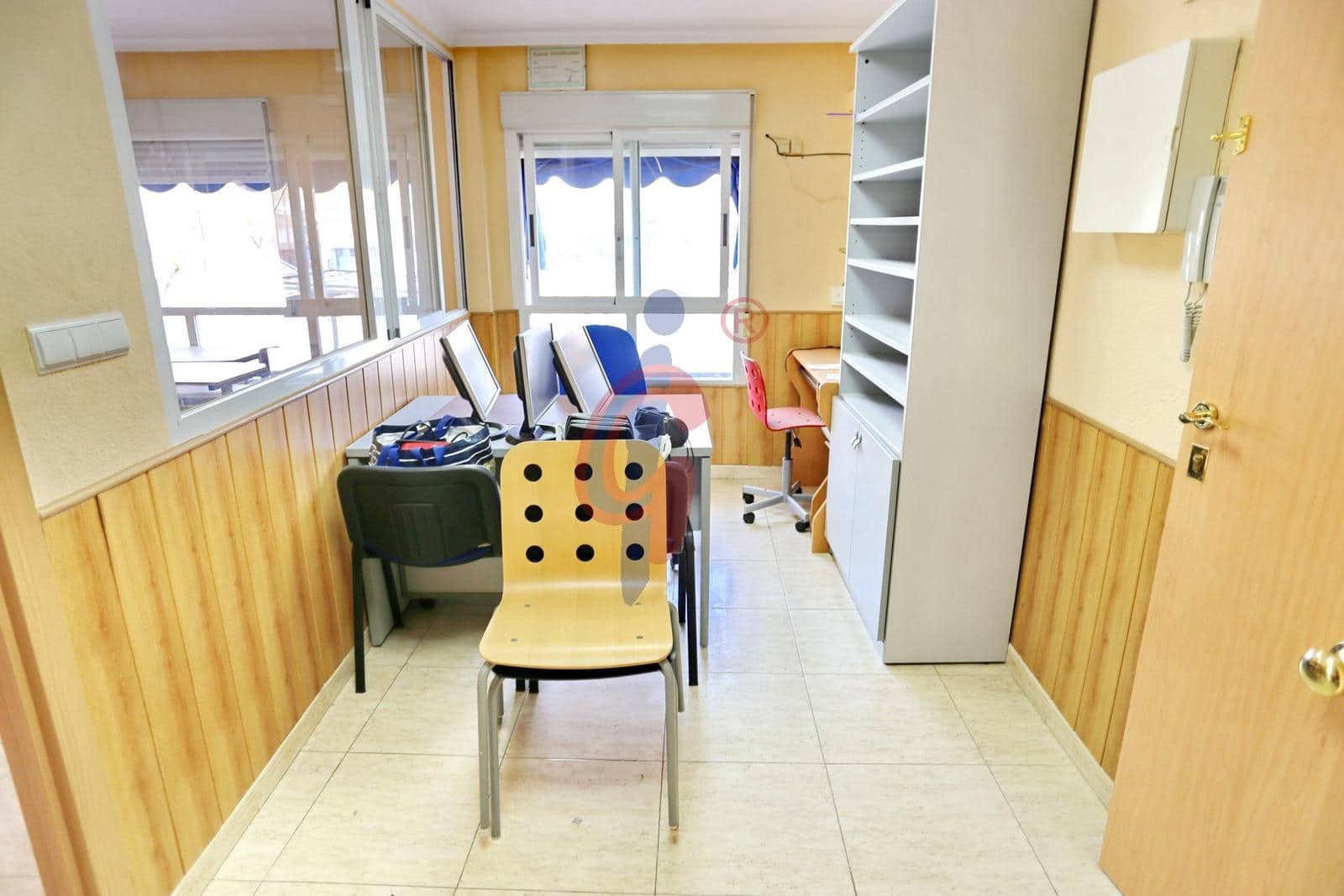 Local Comercial de 3 habitaciones en Guardamar del Segura en venta - 139.990 € (Ref: 9990802)