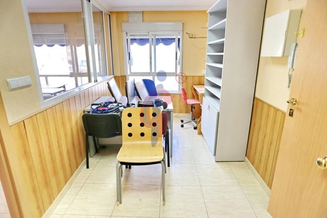 3 soveværelse Erhverv til salg i Zona Pueblo, Guardamar del Segura - € 139.990 (Ref: 9990802)