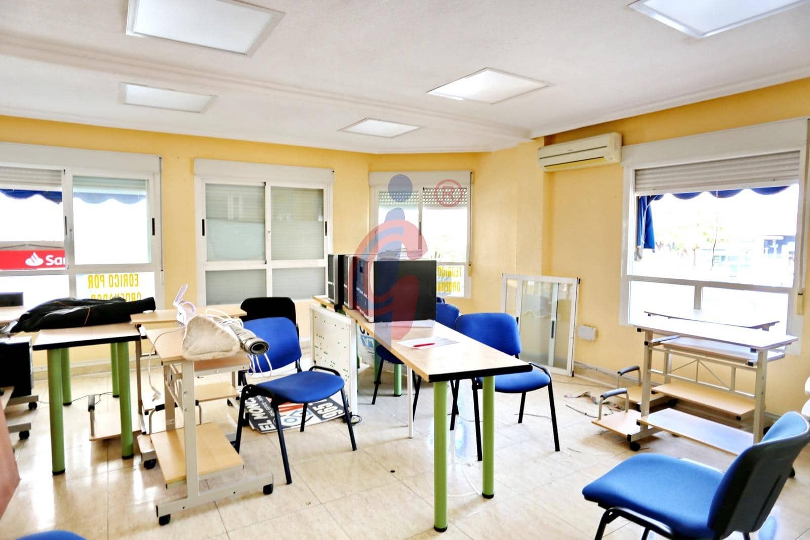 Local Comercial de 3 habitaciones en Guardamar del Segura en venta - 139.990 € (Ref: 9990802)