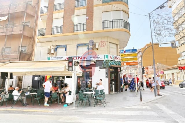 3 soveværelse Erhverv til salg i Zona Pueblo, Guardamar del Segura - € 139.990 (Ref: 9990802)