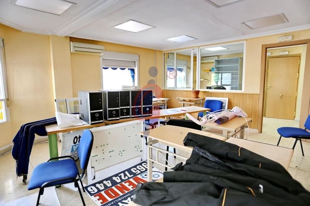 3 soveværelse Erhverv til salg i Zona Pueblo, Guardamar del Segura - € 139.990 (Ref: 9990802)