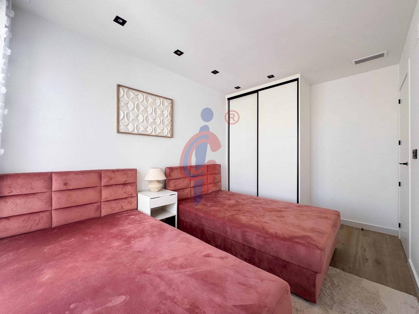 5 quarto Moradia para venda em Orihuela Costa com piscina garagem - 790 000 € (Ref: 9990803)