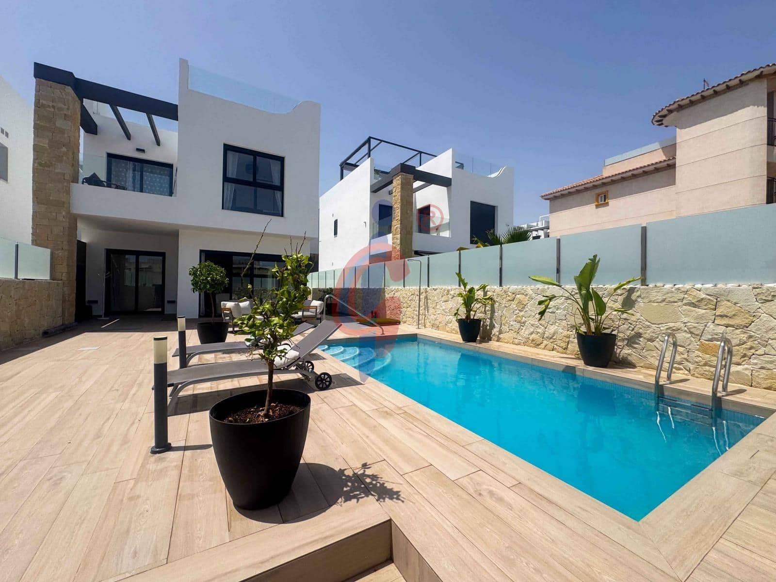 5 quarto Moradia para venda em Orihuela Costa com piscina garagem - 790 000 € (Ref: 9990803)