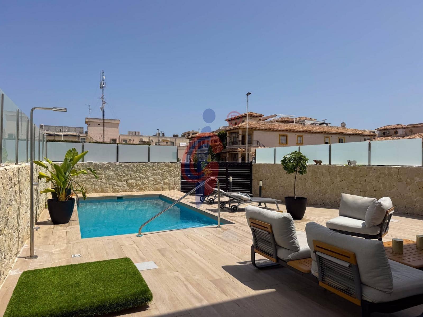 5 quarto Moradia para venda em Orihuela Costa com piscina garagem - 790 000 € (Ref: 9990803)