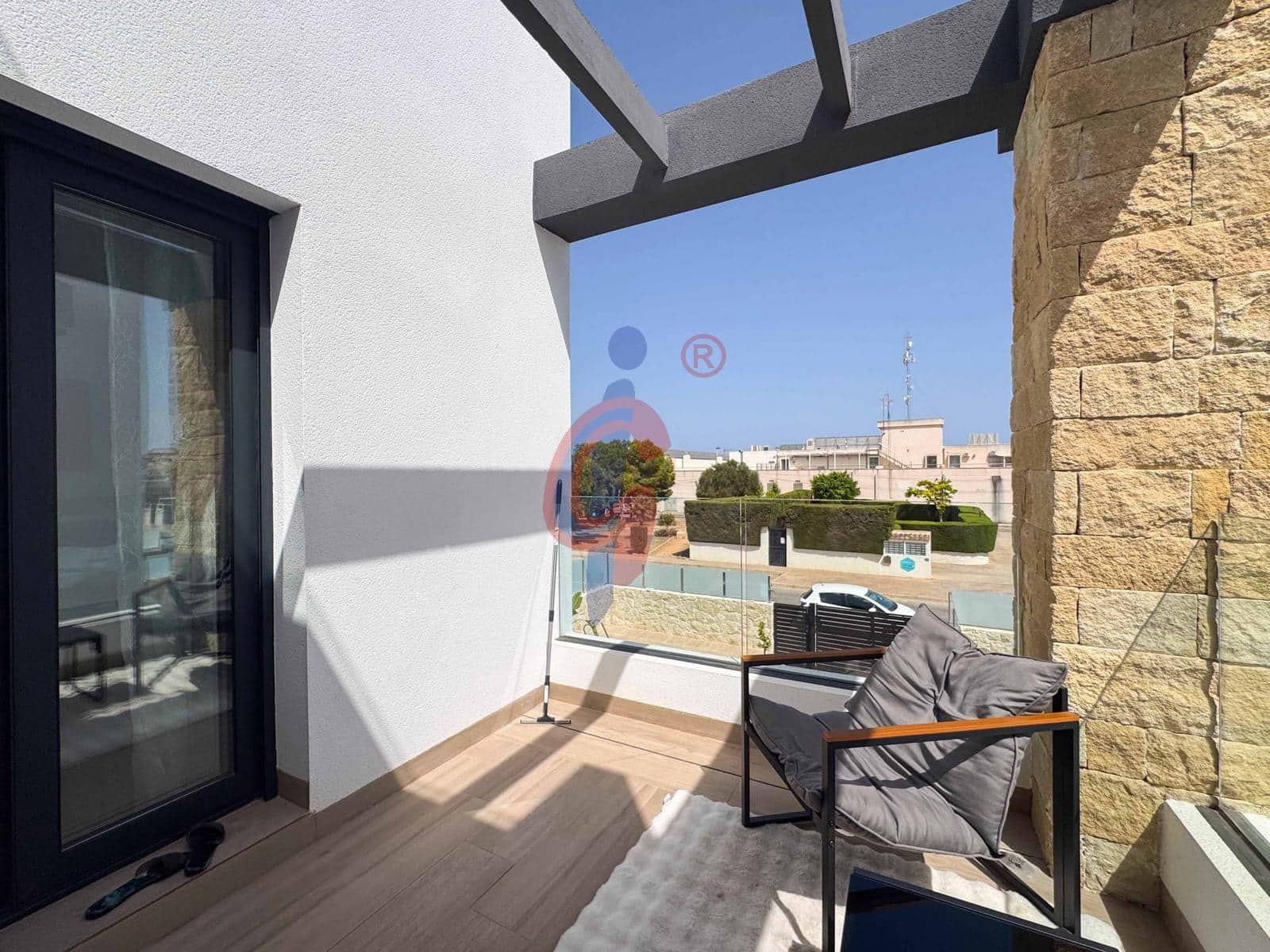 5 quarto Moradia para venda em Orihuela Costa com piscina garagem - 790 000 € (Ref: 9990803)