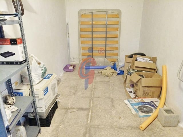 Garaż do wynajęcia w Puerto Deportivo, Guardamar del Segura - 120 € (Ref: 9994334)