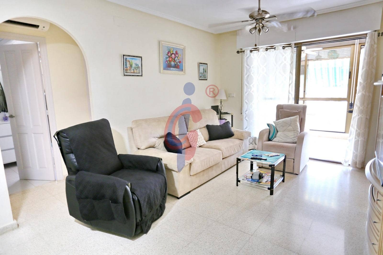 3 sypialnia Apartament na sprzedaż w Guardamar del Segura z basenem garażem - 330 000 € (Ref: 9994335)
