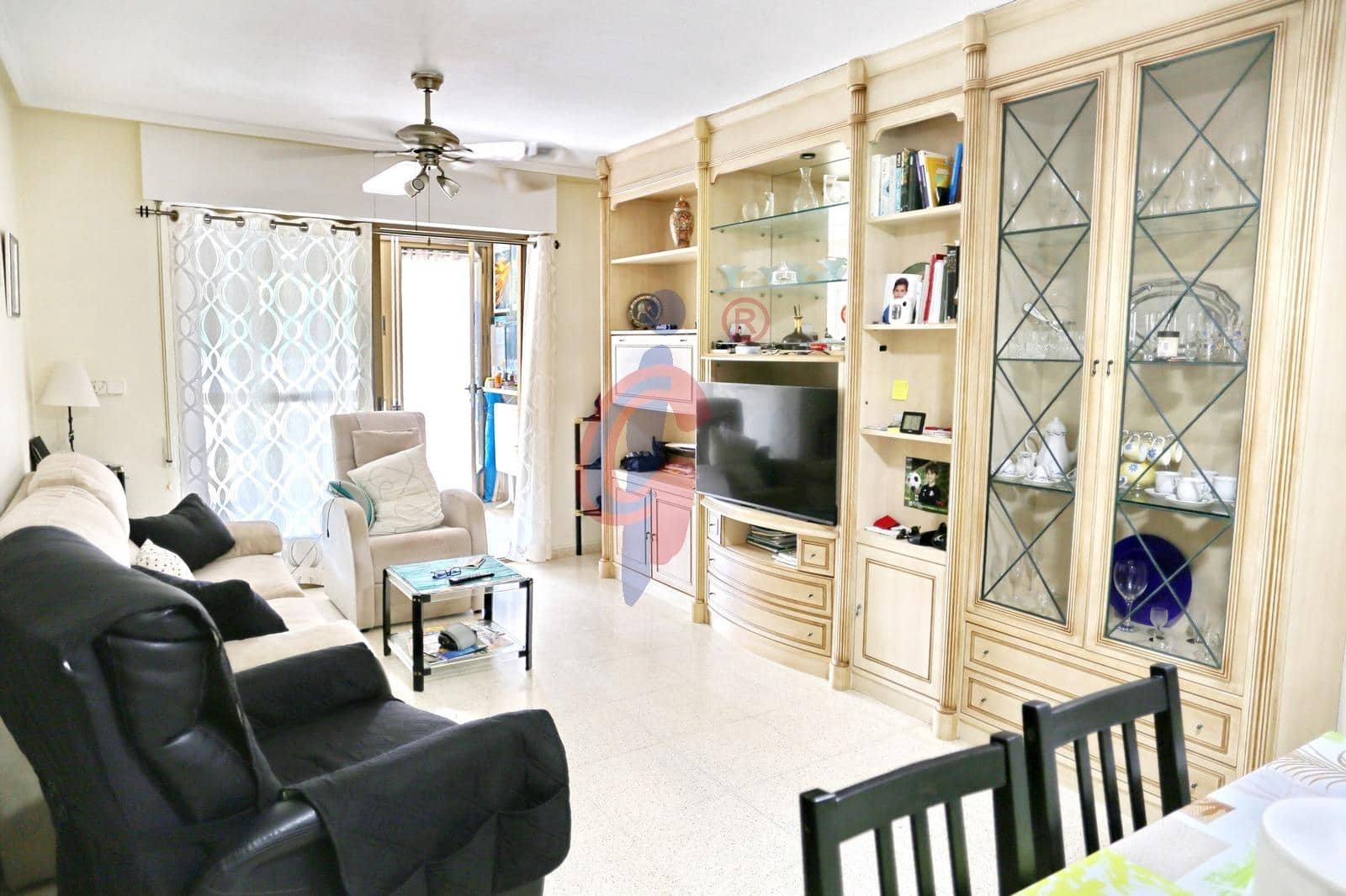 3 sypialnia Apartament na sprzedaż w Guardamar del Segura z basenem garażem - 330 000 € (Ref: 9994335)