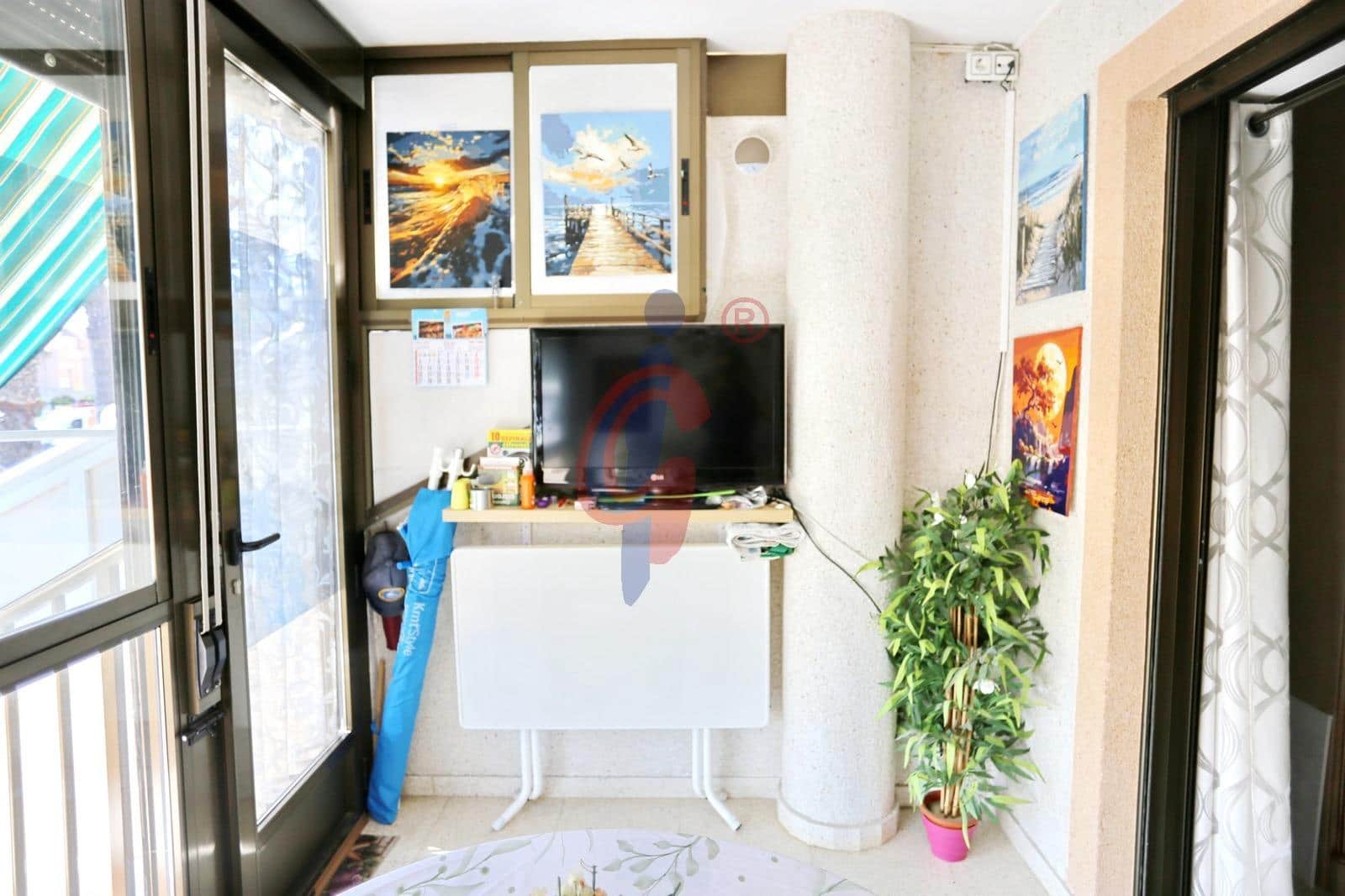 3 sypialnia Apartament na sprzedaż w Guardamar del Segura z basenem garażem - 330 000 € (Ref: 9994335)