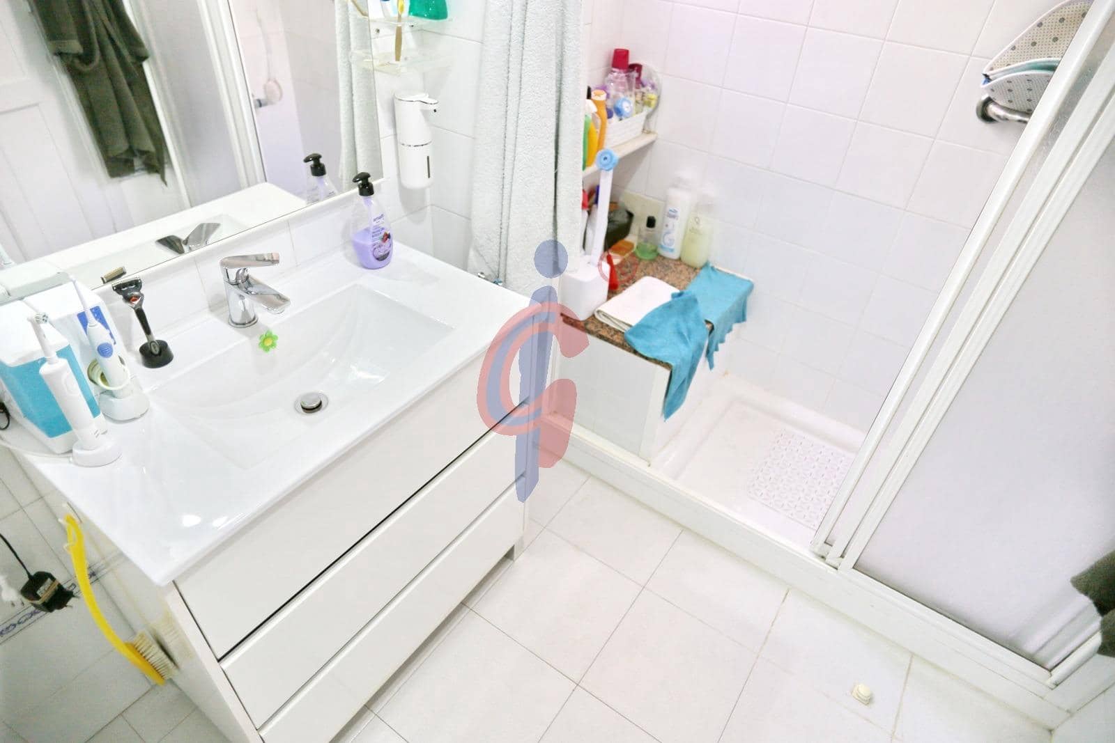 3 sypialnia Apartament na sprzedaż w Guardamar del Segura z basenem garażem - 330 000 € (Ref: 9994335)