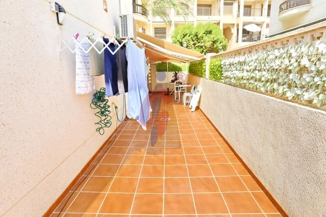 Apartamento de 3 habitaciones en Las Viñas, Guardamar del Segura en venta con piscina garaje - 330.000 € (Ref: 9994335)