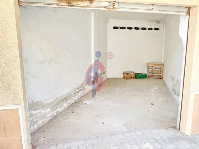 Garagem para arrendar em Guardamar Playa, Guardamar del Segura - 120 € (Ref: 9997195)