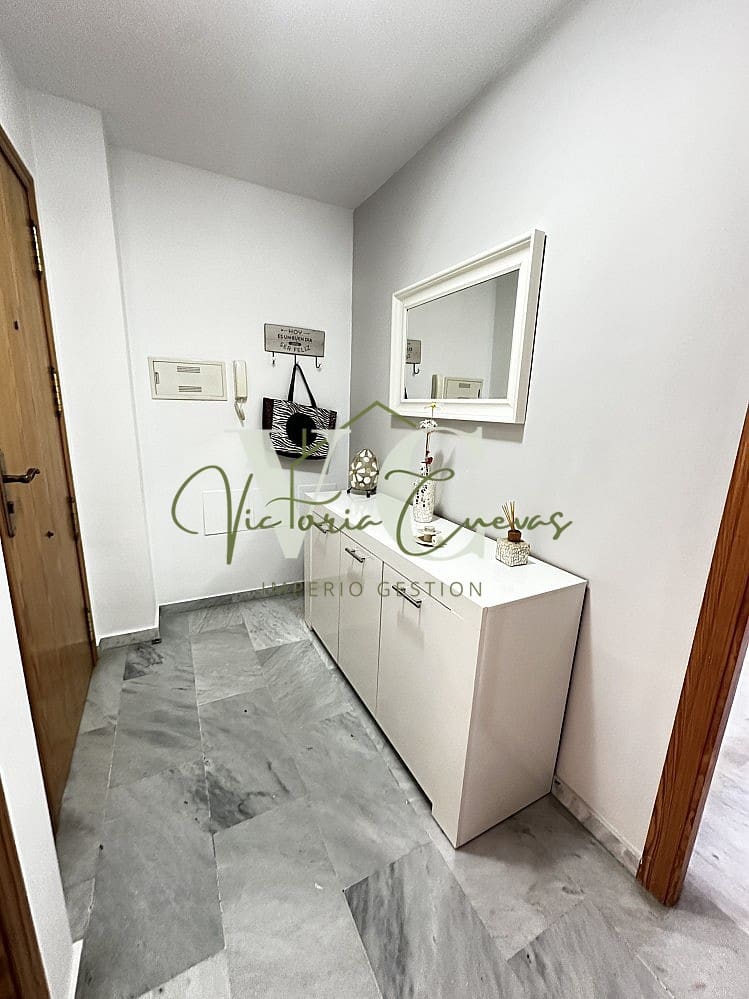 2 bedroom Apartment for rent in Torre del Mar with pool garage - € 900 (Ref: 10098637)