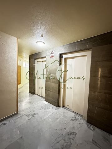 2 bedroom Apartment for rent in Torre del Mar, Vélez-Málaga with pool garage - € 900 (Ref: 10098637)