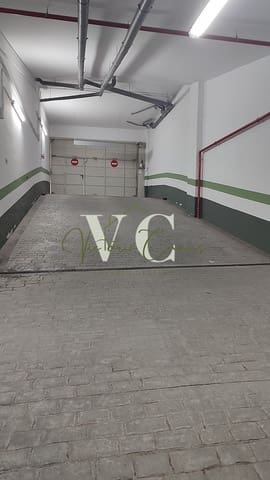 Garage te huur in Torre del Mar, Vélez-Málaga - € 120 (Ref: 10134898)