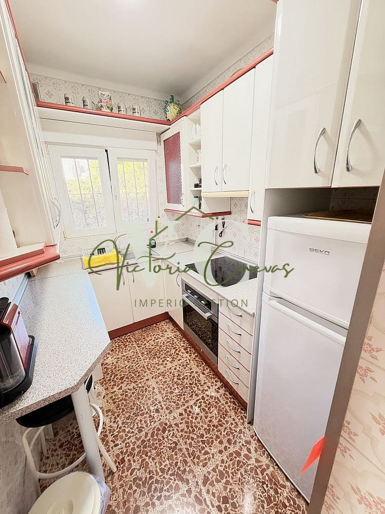 2 soverom Villa til salgs i Caleta de Velez med svømmebasseng garasje - € 470 000 (Ref: 10185473)