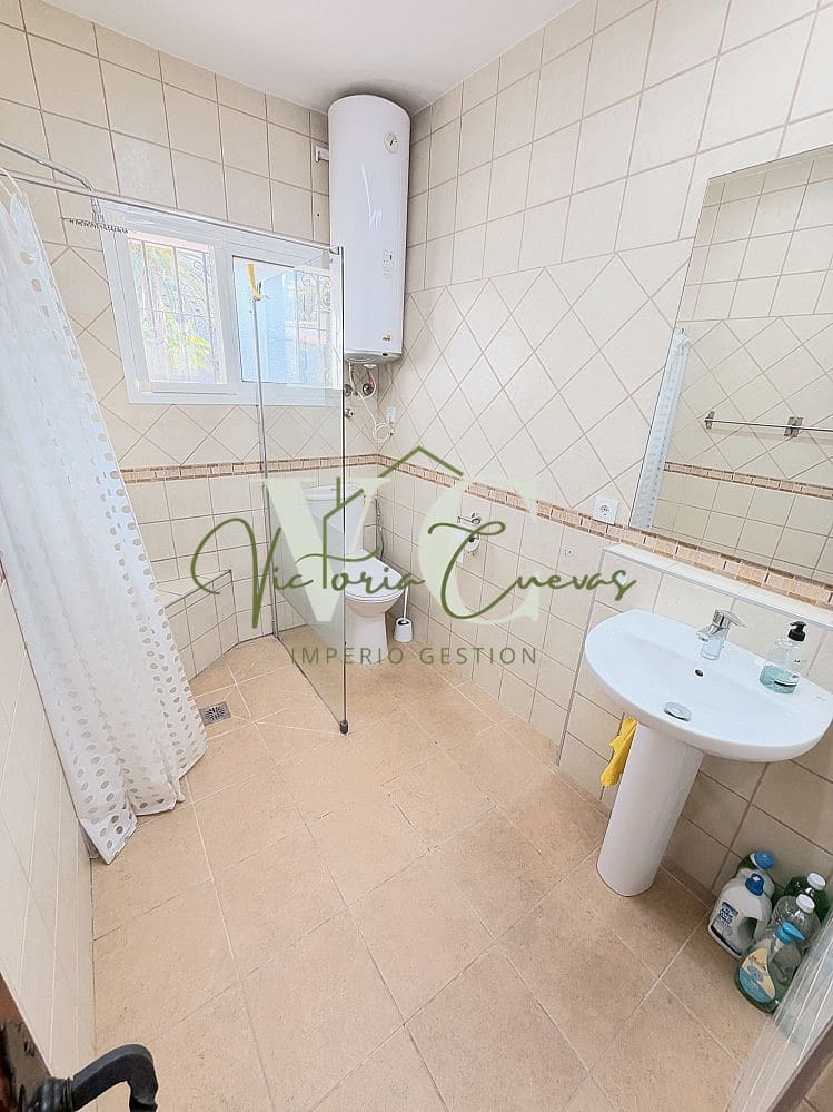 2 soverom Villa til salgs i Caleta de Velez med svømmebasseng garasje - € 470 000 (Ref: 10185473)