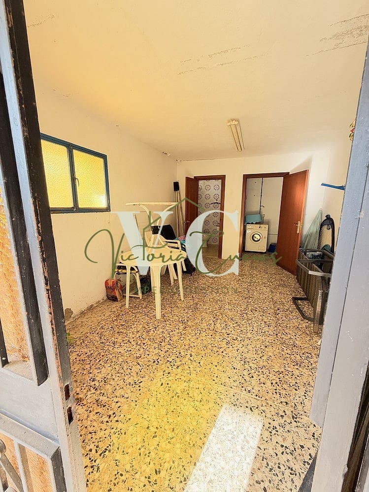 2 soverom Villa til salgs i Caleta de Velez med svømmebasseng garasje - € 470 000 (Ref: 10185473)