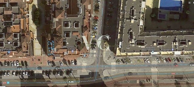 Kommersiell til salgs i Torre del Mar, Vélez-Málaga - € 159 000 (Ref: 5843140)