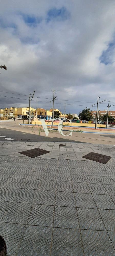 Erhverv til leje i Torre del Mar - € 490 (Ref: 7734693)