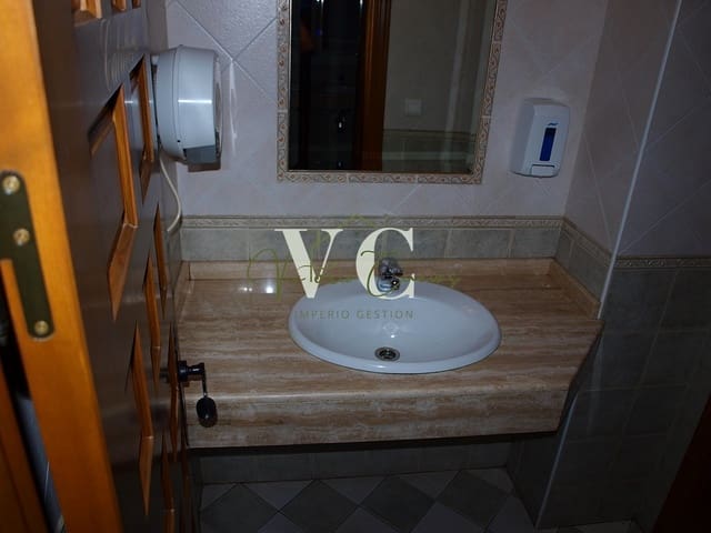 Commercieel te koop in Torrox-Costa, Torrox - € 300.500 (Ref: 7891747)