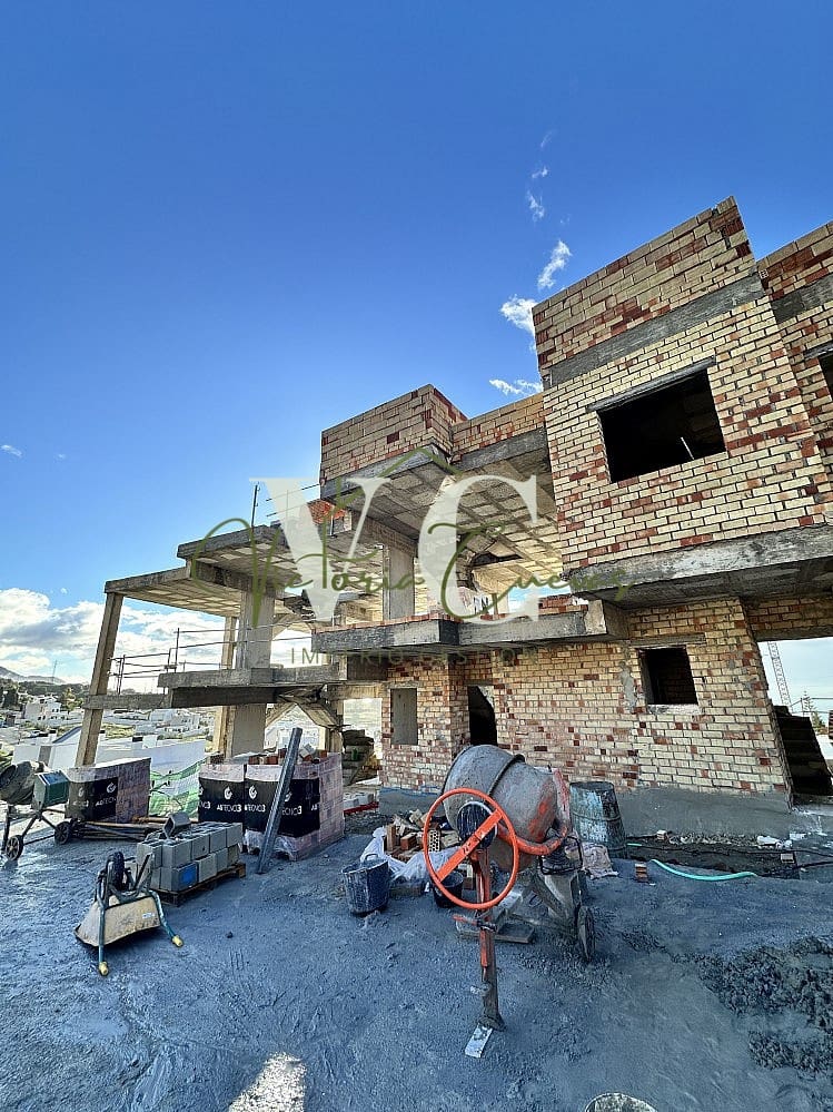 4 slaapkamer Villa te koop in Nerja met zwembad - € 750.000 (Ref: 8714907)