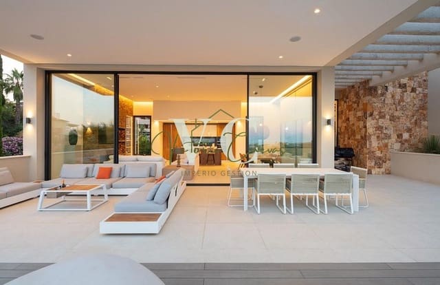 4 sovrum Radhus till salu i Capistrano, Nerja med pool - 650 000 € (Ref: 8716391)