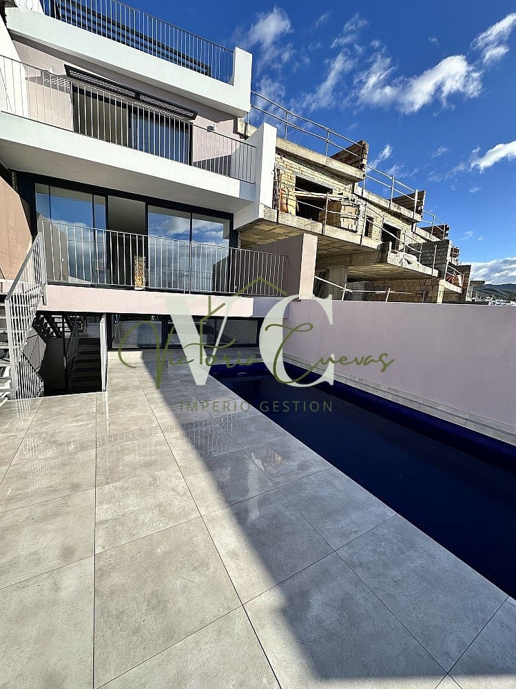 4 bedroom Terraced Villa for sale in Nerja with pool - € 650,000 (Ref: 8716391)