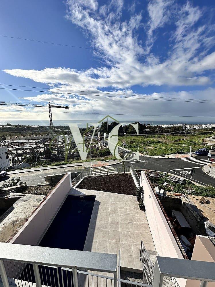 4 bedroom Terraced Villa for sale in Nerja with pool - € 650,000 (Ref: 8716391)