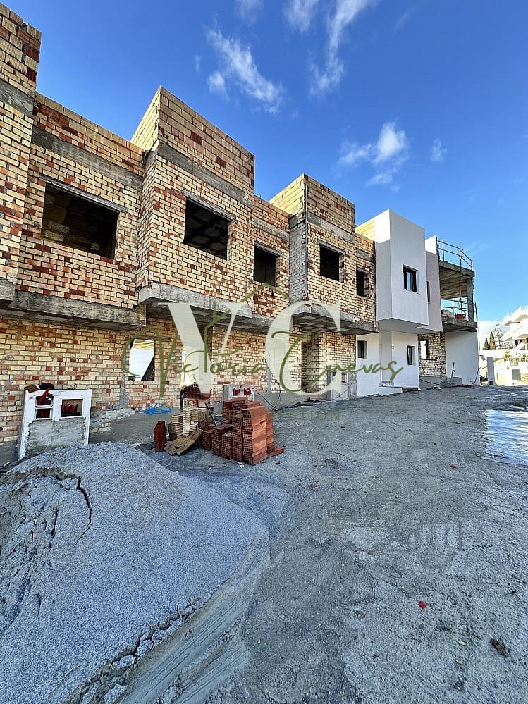 4 bedroom Terraced Villa for sale in Nerja with pool - € 650,000 (Ref: 8716391)