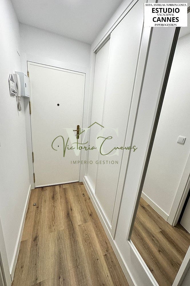 1 Zimmer Ferienstudio in Torrox mit Pool - 350 € (Ref: 8936060)