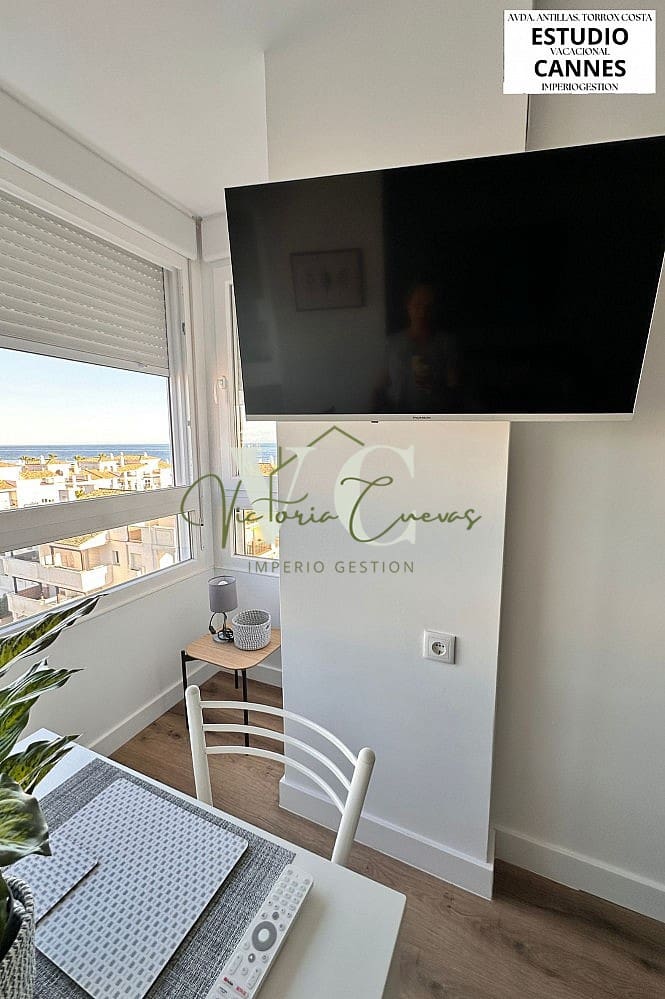 1 Zimmer Ferienstudio in Torrox mit Pool - 350 € (Ref: 8936060)