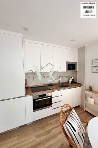 2 soverom Leilighet til salgs i Laguna Beach, Torrox med svømmebasseng - € 550 (Ref: 8942270)