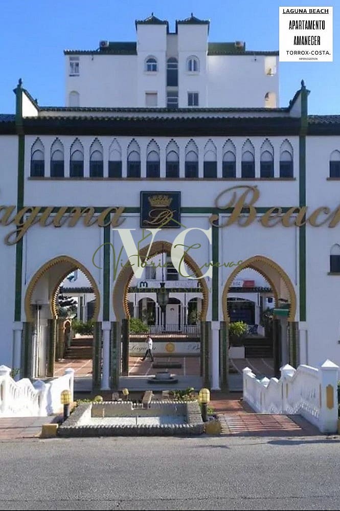 2 soverom Leilighet til salgs i Torrox med svømmebasseng garasje - € 462 (Ref: 8942270)