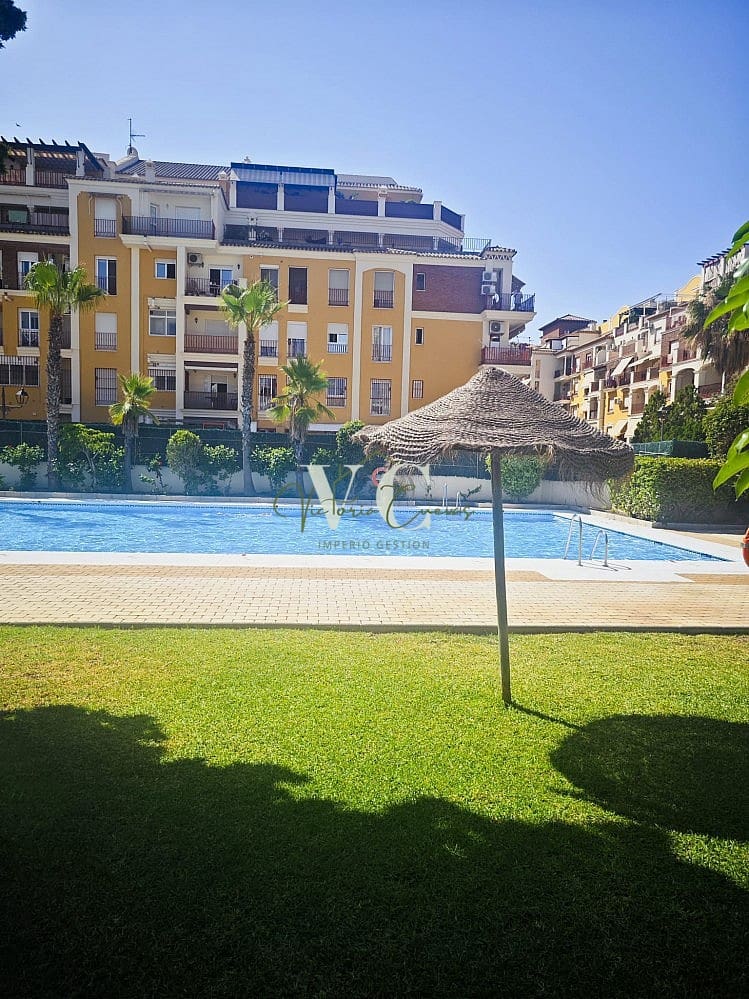 3 sypialnia Apartament na sprzedaż w Torre del Mar z basenem - 339 000 € (Ref: 9103795)