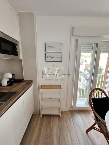 2 soverom Leilighet til leie i Laguna Beach, Torrox med svømmebasseng - € 800 (Ref: 9194271)