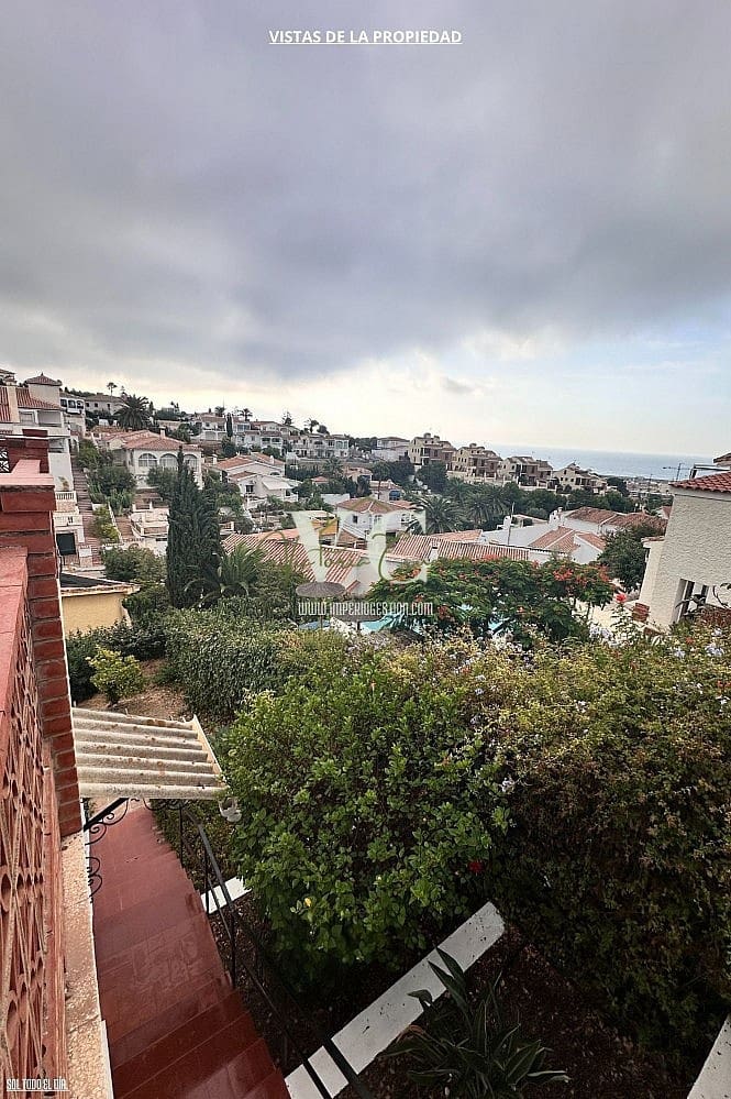 5 soverom Villa til salgs i Caleta de Velez med svømmebasseng - € 575 000 (Ref: 9302009)